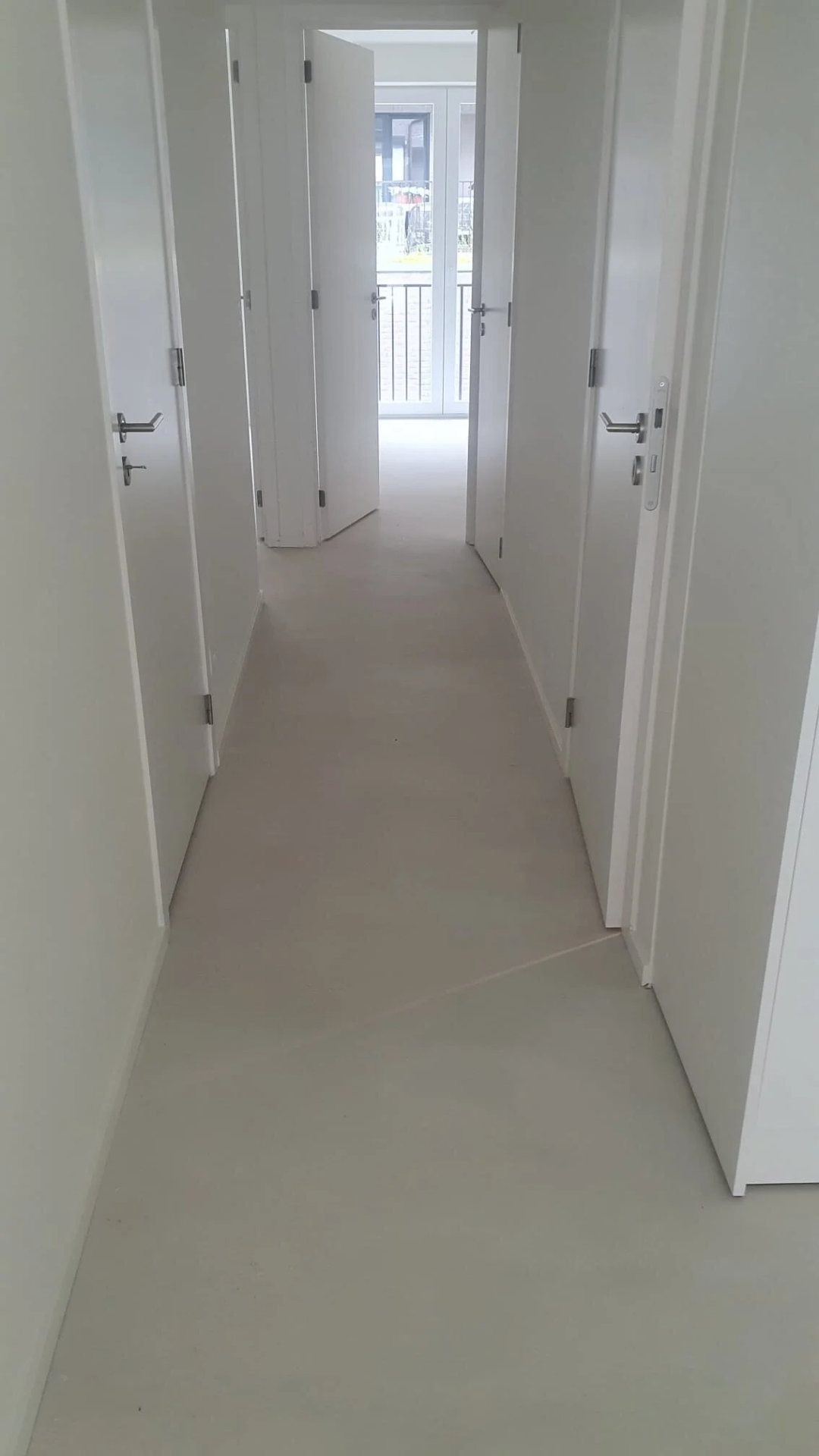 PU gietvloer · gang & slaapkamers